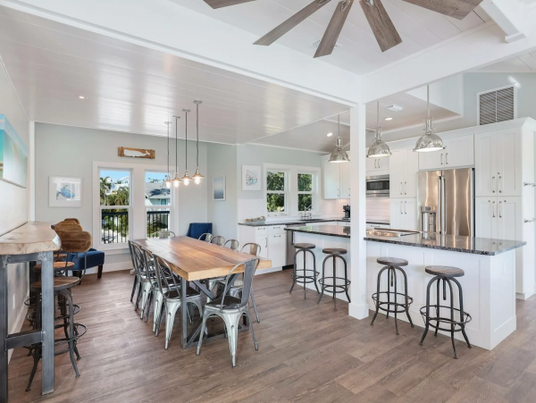 Six Bedroom Home on the Canal in Anna Maria